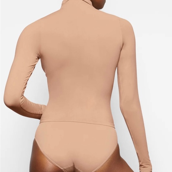 SKIMS SOFT SMOOTHING TURTLENECK TOP Size 2X NWOT - Picture 3 of 6